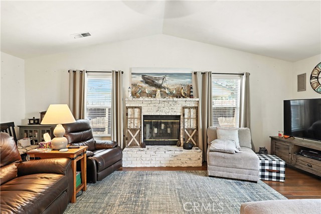 Image 10 of 45 For 1115 Chennault Avenue