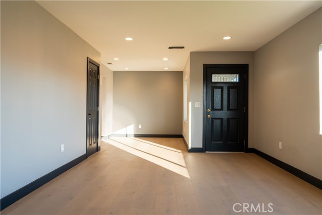 10716 Telfair Avenue, Pacoima CA: https://media.crmls.org/medias/8633010e-c2f9-49e4-a3d1-9607ecb8c7b9.jpg