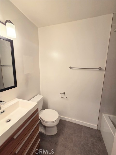 Detail Gallery Image 26 of 26 For 327 Chestnut, Long Beach,  CA 90802 - 2 Beds | 2 Baths