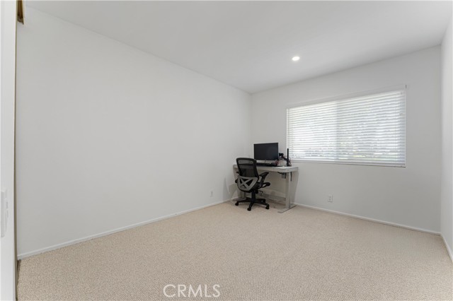 23226 Caminito Marcial, Laguna Hills CA: https://media.crmls.org/medias/863327e6-51c0-442e-869c-c932661b24f3.jpg