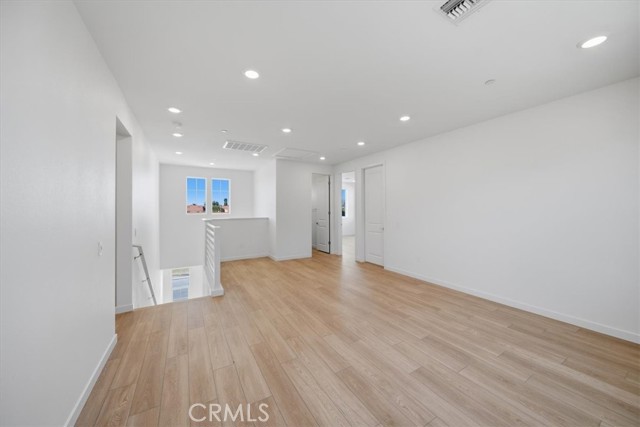 Detail Gallery Image 12 of 24 For 4813 Arroyo Run, Moorpark,  CA 93021 - 4 Beds | 3 Baths