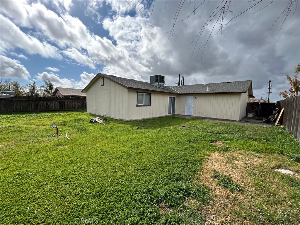 8634Bd34 B83D 466F 8D29 4C7F36Eef895 1717 Merced Street, Madera, Ca 93638 &Lt;Span Style='BackgroundColor:transparent;Padding:0Px;'&Gt; &Lt;Small&Gt; &Lt;I&Gt; &Lt;/I&Gt; &Lt;/Small&Gt;&Lt;/Span&Gt;