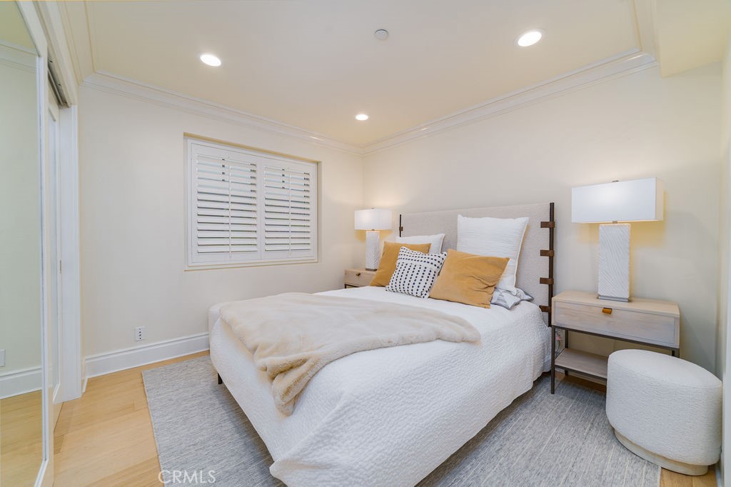 MLS #OC25225888 image #3