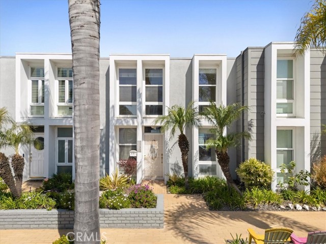 Detail Gallery Image 33 of 38 For 4053 Aladdin Dr, Huntington Beach,  CA 92649 - 3 Beds | 2/1 Baths