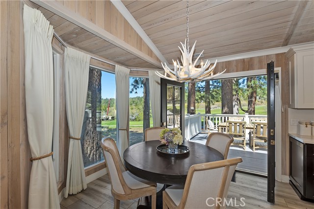 Detail Gallery Image 11 of 50 For 1053 Club View Dr, Big Bear Lake,  CA 92315 - 2 Beds | 2 Baths