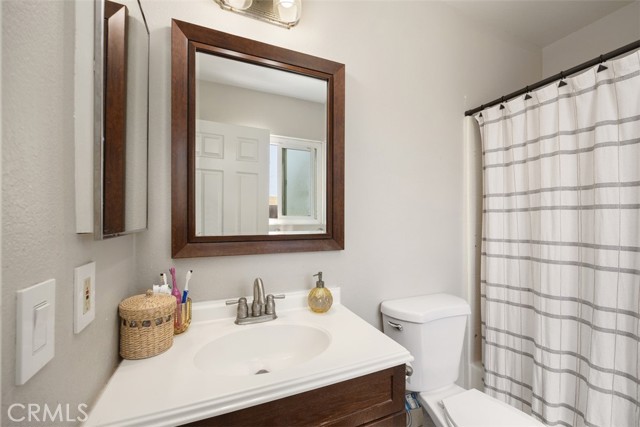 39769 Sunrose Dr, Murrieta CA: https://media.crmls.org/medias/863862f6-6558-491d-9b0c-dbefb2cb44a4.jpg