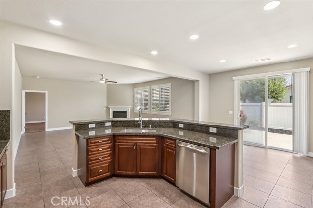 Detail Gallery Image 11 of 35 For 5246 Paseo Callado, Hemet,  CA 92545 - 3 Beds | 2 Baths