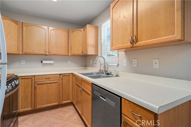 Detail Gallery Image 11 of 30 For 309 N Fairview St, Ridgecrest,  CA 93555 - 3 Beds | 2 Baths