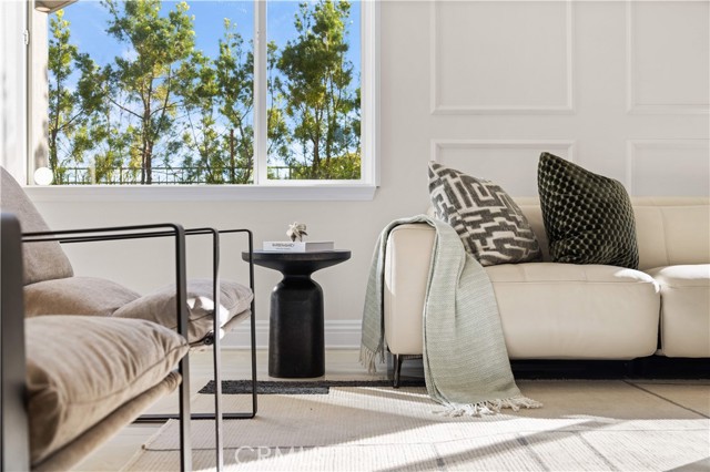 Image 11 of 71 For 23195 Stoneridge