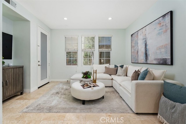 Detail Gallery Image 6 of 19 For 86 Canopy, Irvine,  CA 92603 - 3 Beds | 2/1 Baths