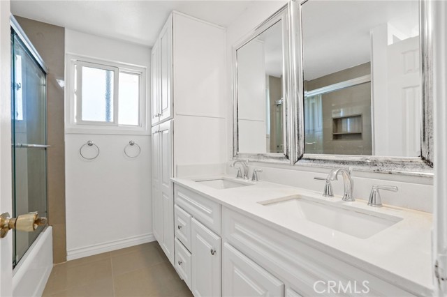 Detail Gallery Image 21 of 27 For 19382 Weymouth Ln, Huntington Beach,  CA 92646 - 4 Beds | 3 Baths