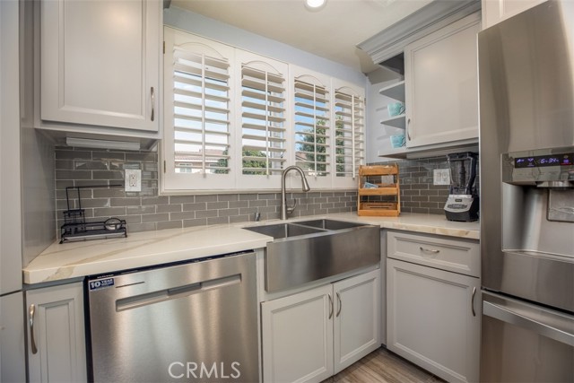 7892 Southwind Circle, Huntington Beach CA: https://media.crmls.org/medias/863b25d5-a58b-4e25-8169-b8ec39a8ad14.jpg