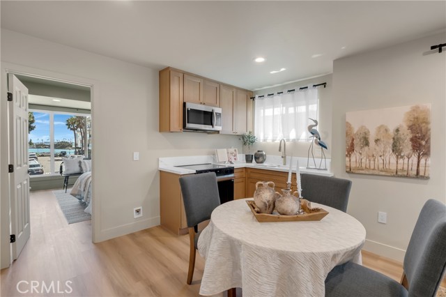 1123 E Ocean Blvd, Long Beach CA: https://media.crmls.org/medias/863b5a6c-216a-48fb-a598-2d532cbdc9b7.jpg