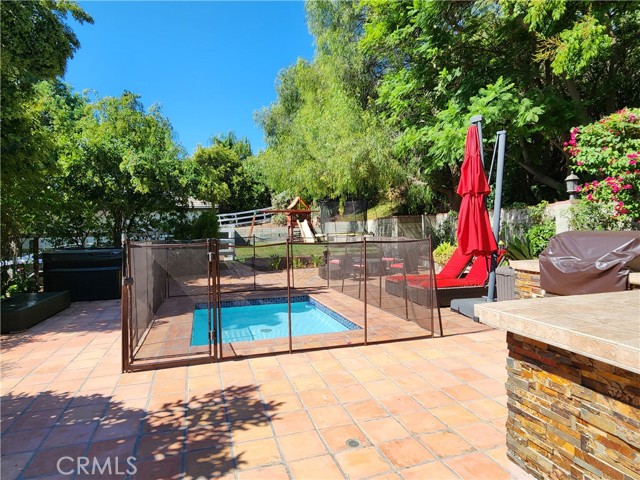 Detail Gallery Image 18 of 27 For 23747 Oakfield Rd, Hidden Hills,  CA 91302 - 5 Beds | 3/1 Baths