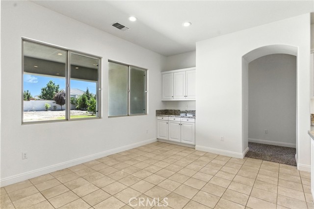 Detail Gallery Image 18 of 46 For 12303 Hemmerling Ln, Bakersfield,  CA 93311 - 4 Beds | 4 Baths