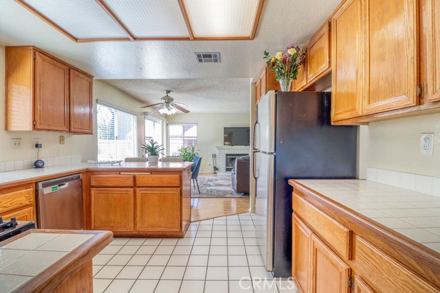 Detail Gallery Image 29 of 59 For 23959 Creekwood Dr, Moreno Valley,  CA 92557 - 4 Beds | 2/1 Baths