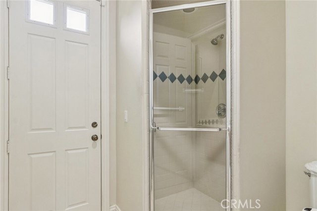 Image 27 of 62 For 16860 Rayen Street