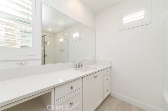 330 Proctor, Irvine CA: https://media.crmls.org/medias/863fa5d4-f9e2-4b7e-b34f-3b74425848c9.jpg