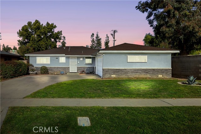 Detail Gallery Image 25 of 25 For 5097 E Carmen Ave, Fresno,  CA 93727 - 3 Beds | 2 Baths