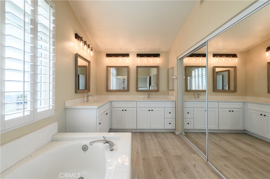 86416156 D03b 4d25 9737 2d75badd205b