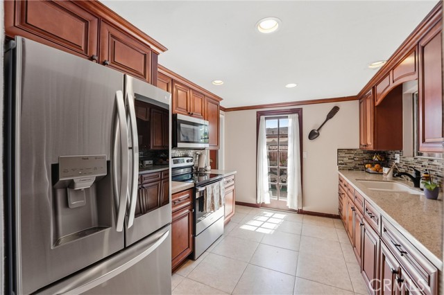 Detail Gallery Image 12 of 50 For 1435 Finegrove, Hacienda Heights,  CA 91745 - 4 Beds | 2 Baths