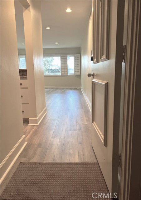 1025 North Kings, 317 photo 7