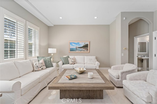 Detail Gallery Image 17 of 60 For 912 Harbor Crossing Ln, Marina Del Rey,  CA 90292 - 4 Beds | 2/1 Baths