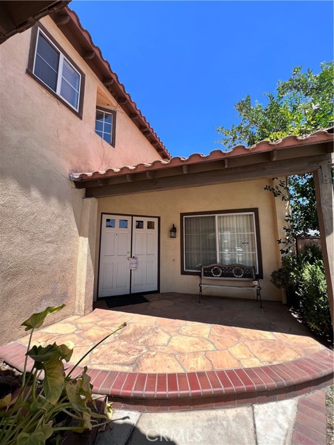 Detail Gallery Image 2 of 18 For 13764 Bay, Fontana,  CA 92336 - 3 Beds | 2/1 Baths