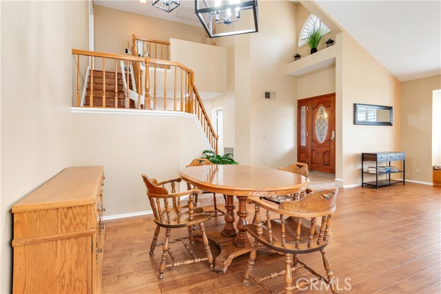 1305 Harvest Circle, Corona CA: https://media.crmls.org/medias/864267b3-6cb9-43d3-a90a-6f5450cf69d8.jpg