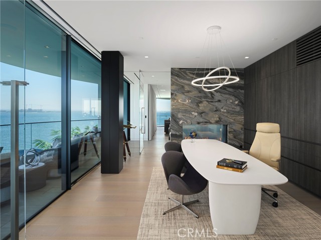 3 The Point, Coronado CA: https://media.crmls.org/medias/8642e5d7-07db-4e4e-ba20-418698151c07.jpg