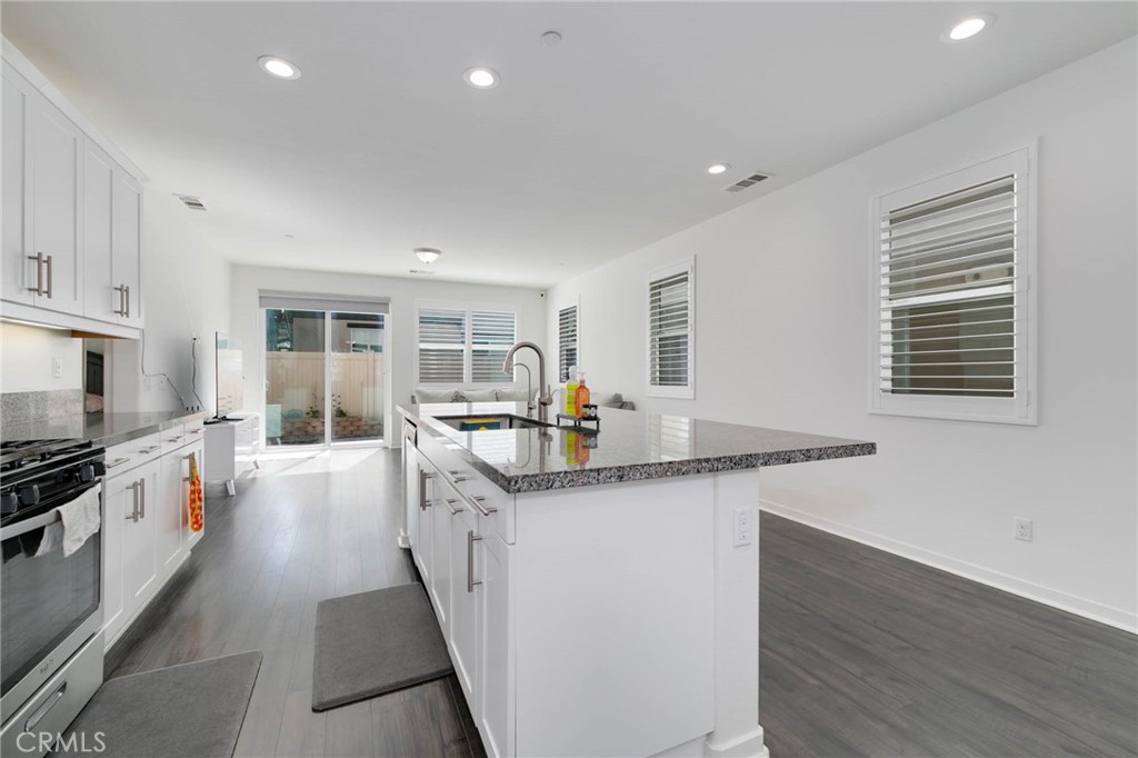 MLS #WS25178644 img 6