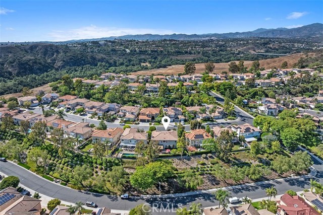 22 Serna, Rancho Santa Margarita CA: https://media.crmls.org/medias/86441ab4-4d4d-4fe9-a043-e8258ba1fc83.jpg