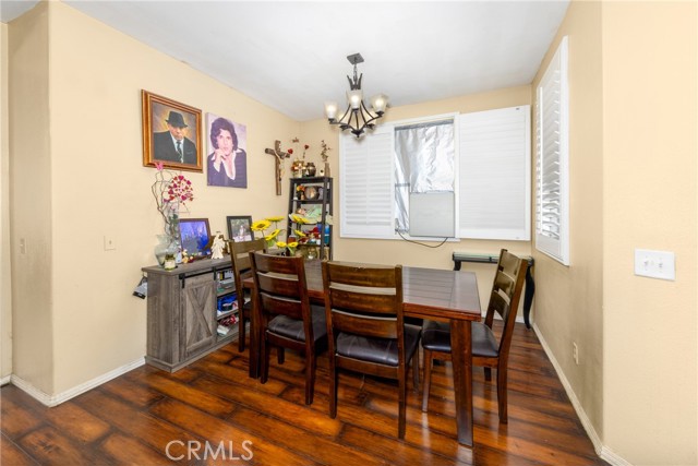 Detail Gallery Image 10 of 34 For 2627 S Carl Pl, San Bernardino,  CA 92408 - 4 Beds | 2/1 Baths