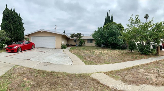 1718 W Southgate Ave, Fullerton, CA 92833