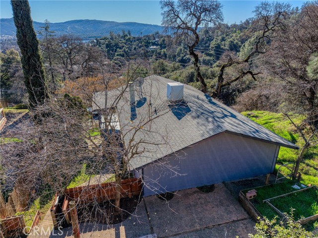 12410 Lakeview Drive, Clearlake Oaks CA: https://media.crmls.org/medias/8646829d-19ec-4711-91b4-c6e340a4ce53.jpg