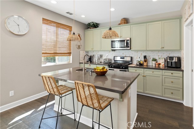 35334 Marabella Court, Winchester CA: https://media.crmls.org/medias/86470651-a745-41b9-8339-392535a95dd5.jpg