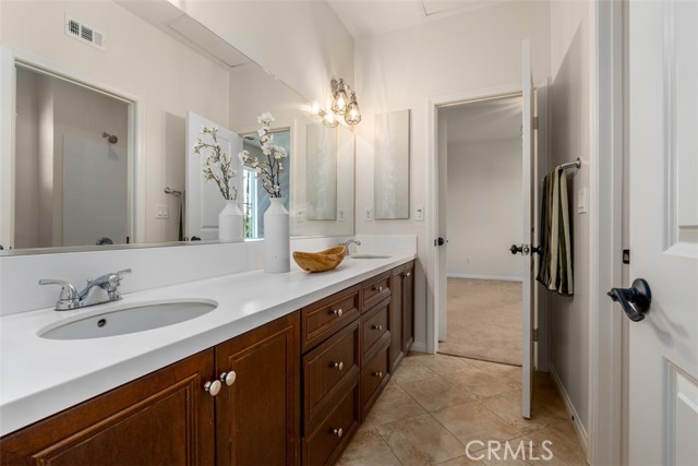 54 Revell Circle, Buena Park CA: https://media.crmls.org/medias/864730e2-d8f1-44ba-abd8-ce26c25dcfff.jpg