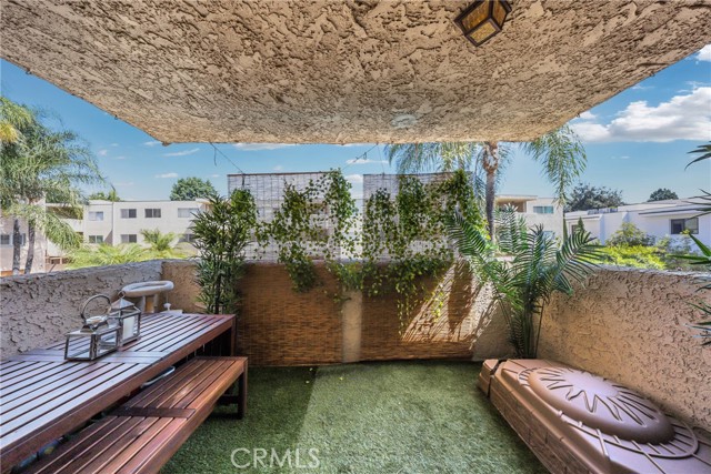 2386 E Del Mar Boulevard, Pasadena CA: https://media.crmls.org/medias/86483f5e-6a8e-4303-9d63-fe791dfe5221.jpg