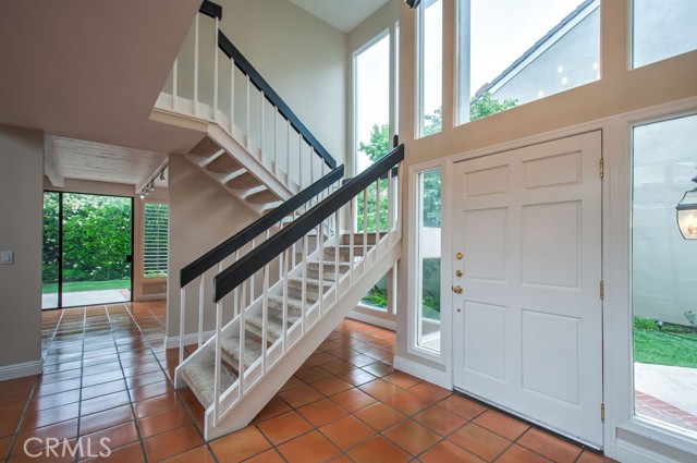 5021 Corkwood Lane, Irvine CA: https://media.crmls.org/medias/8649103f-e460-4a2f-875c-0b5cdc09c545.jpg