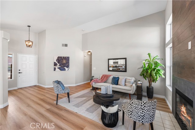 37011 Zinnia Street, Palmdale CA: https://media.crmls.org/medias/8649a7ea-1a3d-403a-82b8-9bfecd0f28c1.jpg