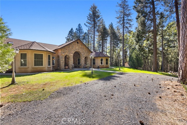 Detail Gallery Image 34 of 56 For 5005 Schott Rd, Forest Ranch,  CA 95942 - 4 Beds | 3 Baths