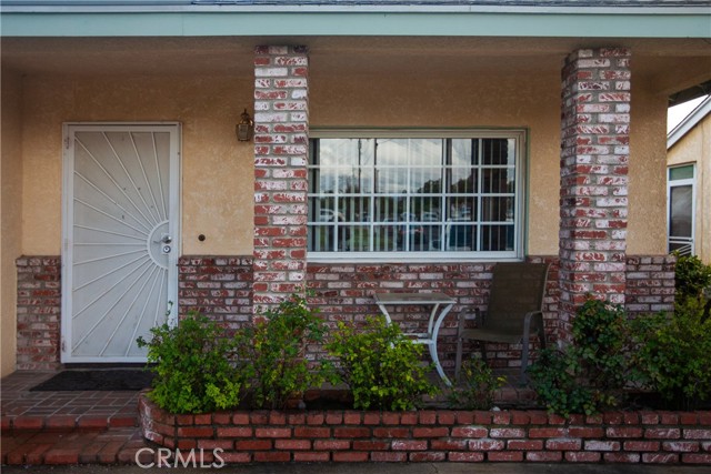 Detail Gallery Image 4 of 44 For 17433 Granada Ave, Fontana,  CA 92335 - 3 Beds | 2 Baths