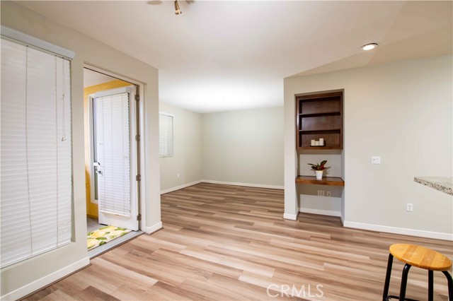 Detail Gallery Image 3 of 64 For 21301 Erwin St #237,  Woodland Hills,  CA 91367 - 2 Beds | 2 Baths