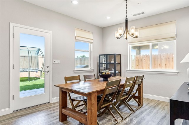 1206 Bristlecone Drive, Madera CA: https://media.crmls.org/medias/864c47c1-766c-401c-a93a-e7ef59ab3f94.jpg