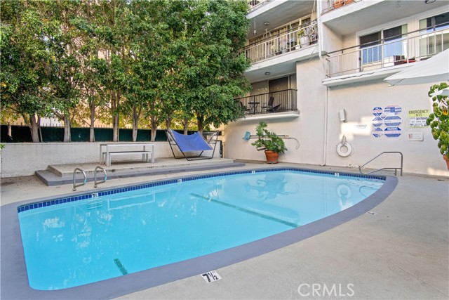 Detail Gallery Image 25 of 27 For 7260 Hillside Ave #105,  Los Angeles,  CA 90046 - 1 Beds | 2 Baths
