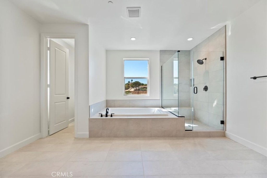 MLS #OC25227049 image #10