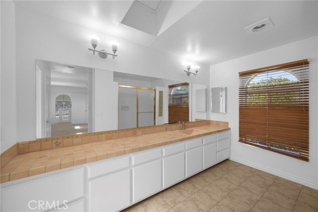 Detail Gallery Image 12 of 17 For 1128 S Parton, Santa Ana,  CA 92707 - 4 Beds | 3 Baths