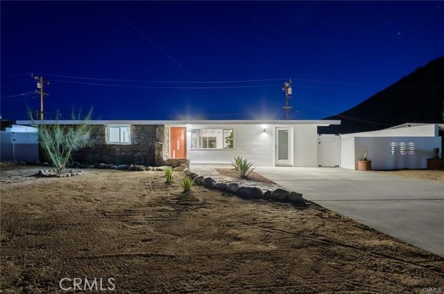 22470 Fawnridge Drive, Palm Springs CA: https://media.crmls.org/medias/864d4deb-bc64-425a-a23f-c20751744752.jpg