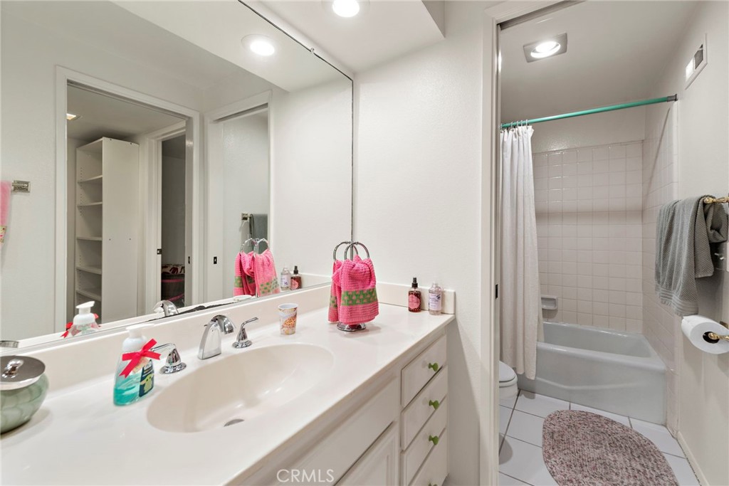 MLS #NP25226079 image #24