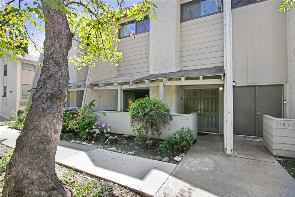1143 W Badillo Street #B